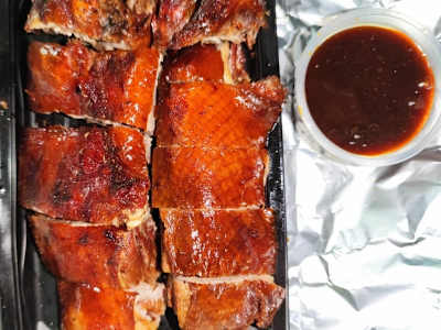 77. Pato Asado en sus Huesos con Salsa de Marisco
