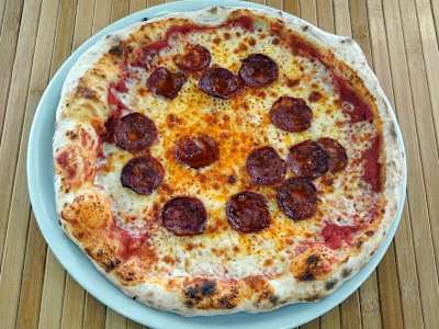 Pizza Salamino Piccante Mediana