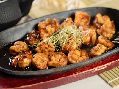 85. Gambas en salsa a la plancha