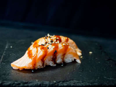 Nigiri Salmón flambeado
