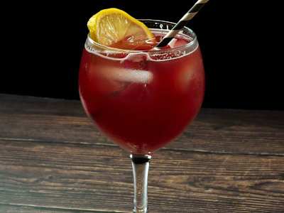 TINTO DE VERANO