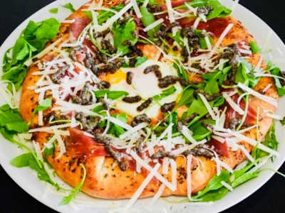 Pizza vesuvio