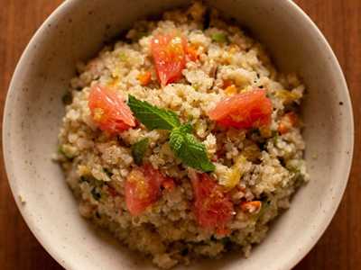 Quinoa con verduras y pomelo