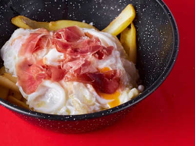 Huevos Rotos y Jamón Bodega