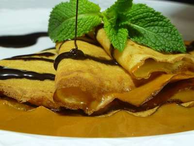 Crepas con Cajeta