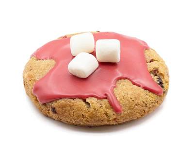 COOKIE FRESA Y NUBES