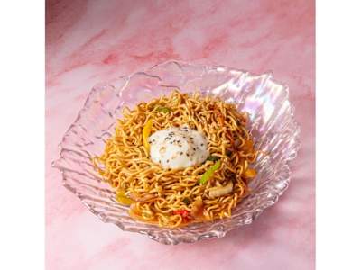 Yakisoba Vegetal con huevo a baja temperatura