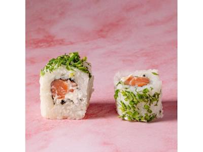 Salmón & Queso roll (8 Piezas)