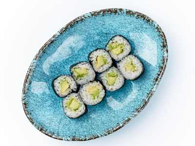HOSOMAKI AGUACATE