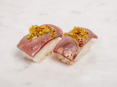 Nigiri 12 Atún flambeado