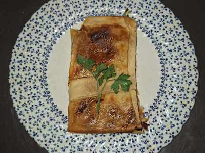 PORCION EMPANADA DE ATUN Y VERDURA