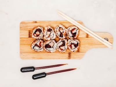 Uramaki 08 Solomillo Tomate seco y Shichimi