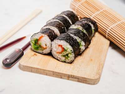Maki 03 Surimi Zanahoria y Wakame