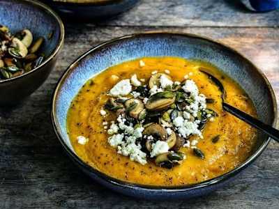 Crema de calabaza con champiñones y queso