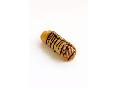 Cannolo Siciliano 2.0 con crema de Kinder Bueno