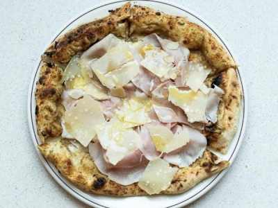 PIZZA FUNGHETTA