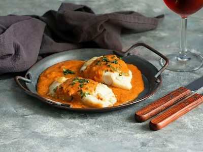 Bacalao en salsa Americana con Arroz blanco