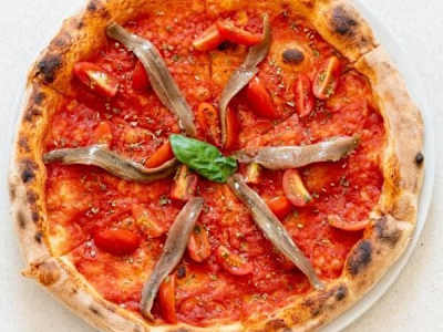 PIZZA MARINARA RICCA CON ANCHOA