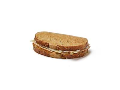 Sandwich de pavo, manzana y mayonesa con trufa