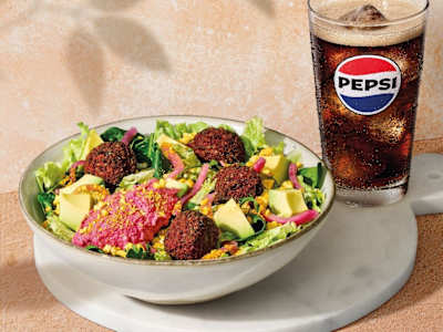 Menú Ensalada Falafel de Remolacha y Aguacate (Vegan)