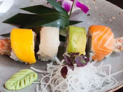 Uramaki Ebi Arcobaleno