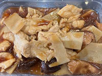 Pollo con Bambù e Funghi