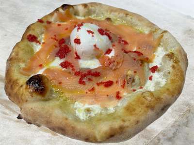 Pizza Salmone e Panna