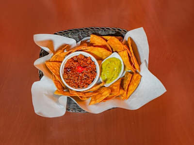 Carne Chili e Nachos Artigianale