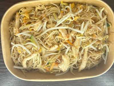 Spaghetti di riso con Pollo e Verdure