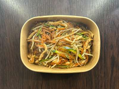 Spaghetti con Pollo e Verdure