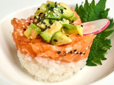 Tartare di Salmone con Riso