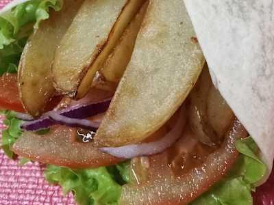 Piadina con patate yogurt piccante