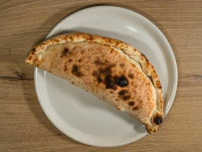 Calzone Formaggiosa