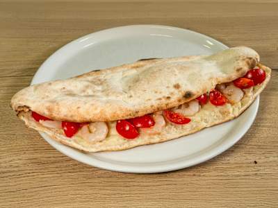 Panino con Squacquerone, Gamberi e Pomodorini
