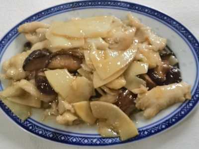 Pollo con Funghi e Bambù