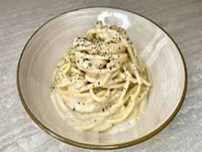 Tonnarelli con Cacio e Pepe