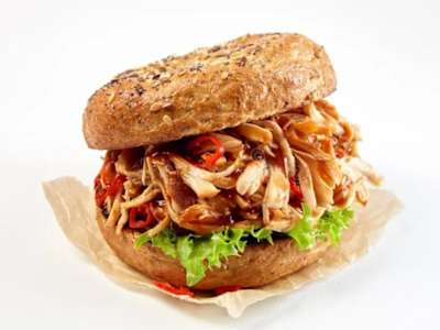 Panino con Tonno, Pomodoro e Insalata