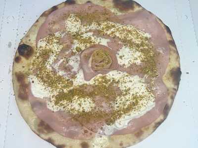 Bianca, mortadella, Stracciatella e Pistacchio