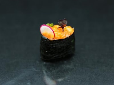 Gunkan Spicy Sake