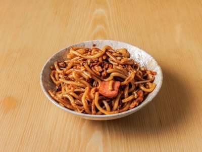 Udon Saltati con frutti di mare
