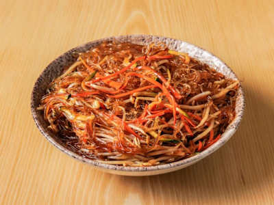 Spaghettini di Soia Saltati con Verdure