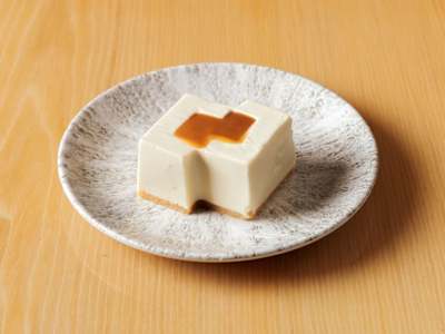 Cremoso al cioccolato bianco,caramello aromatizzato al baileys