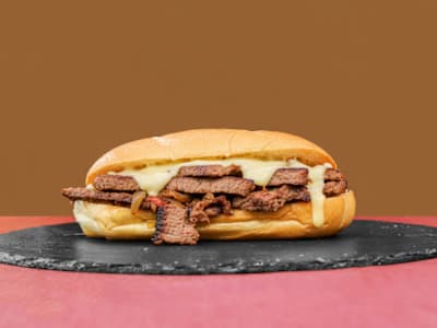Panino con Cheesesteak, Sottiletta e Funghi