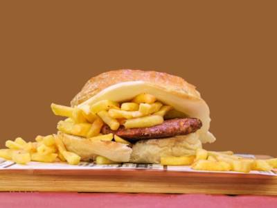 Hamburger con Patate e Provola