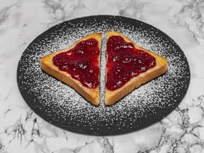 Toast con Marmellata