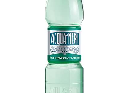 Acqua leggermente frizzante Nepi 1.5l