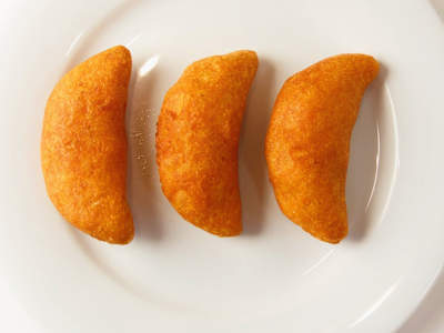 Pastelitos di Pollo (artigianale)