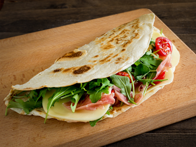Piada Bruschetta