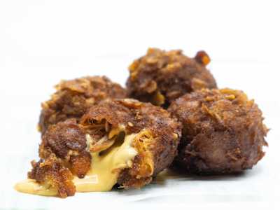 Polpette di Pulled Pork con Cuore di Cheddar