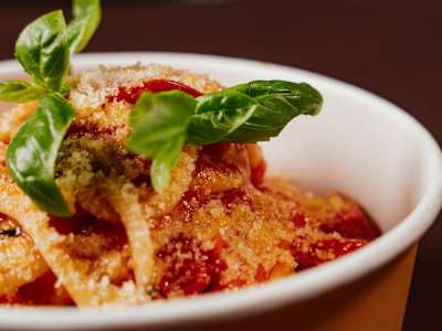 Pasta Fresca con Pomodorino Fresco e Basilico